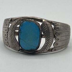 Navajo style sterling silver large turquoise stone cuff bracelet Tested Unmarked